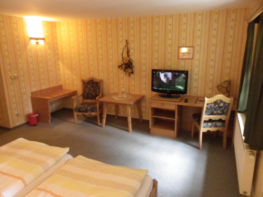 Hotel Wenzels Hof Zwethau Room photo